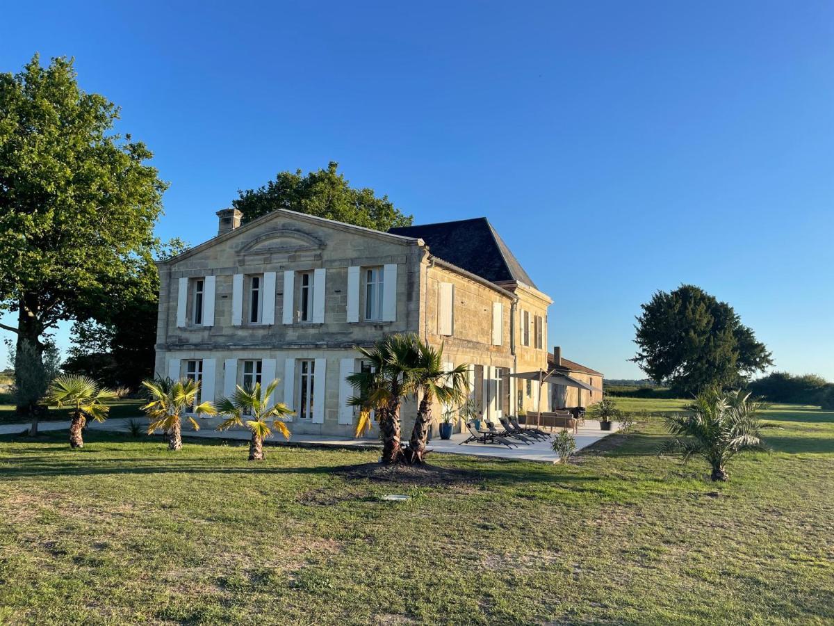 Chateau De Neyran Chambre D'Hotes & Spa Сулак-сюр-Мер Екстериор снимка